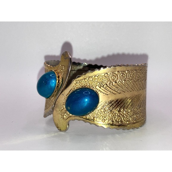 Vintage Faux Turquoise Silver-Tone Cuffs Hinge 2.25 Inch Wide Bracelet! - Picture 7 of 9